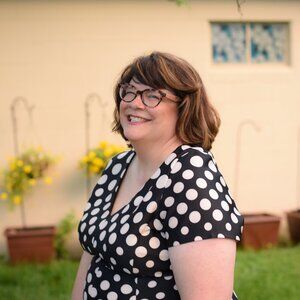 Meet your Posher, Crystal